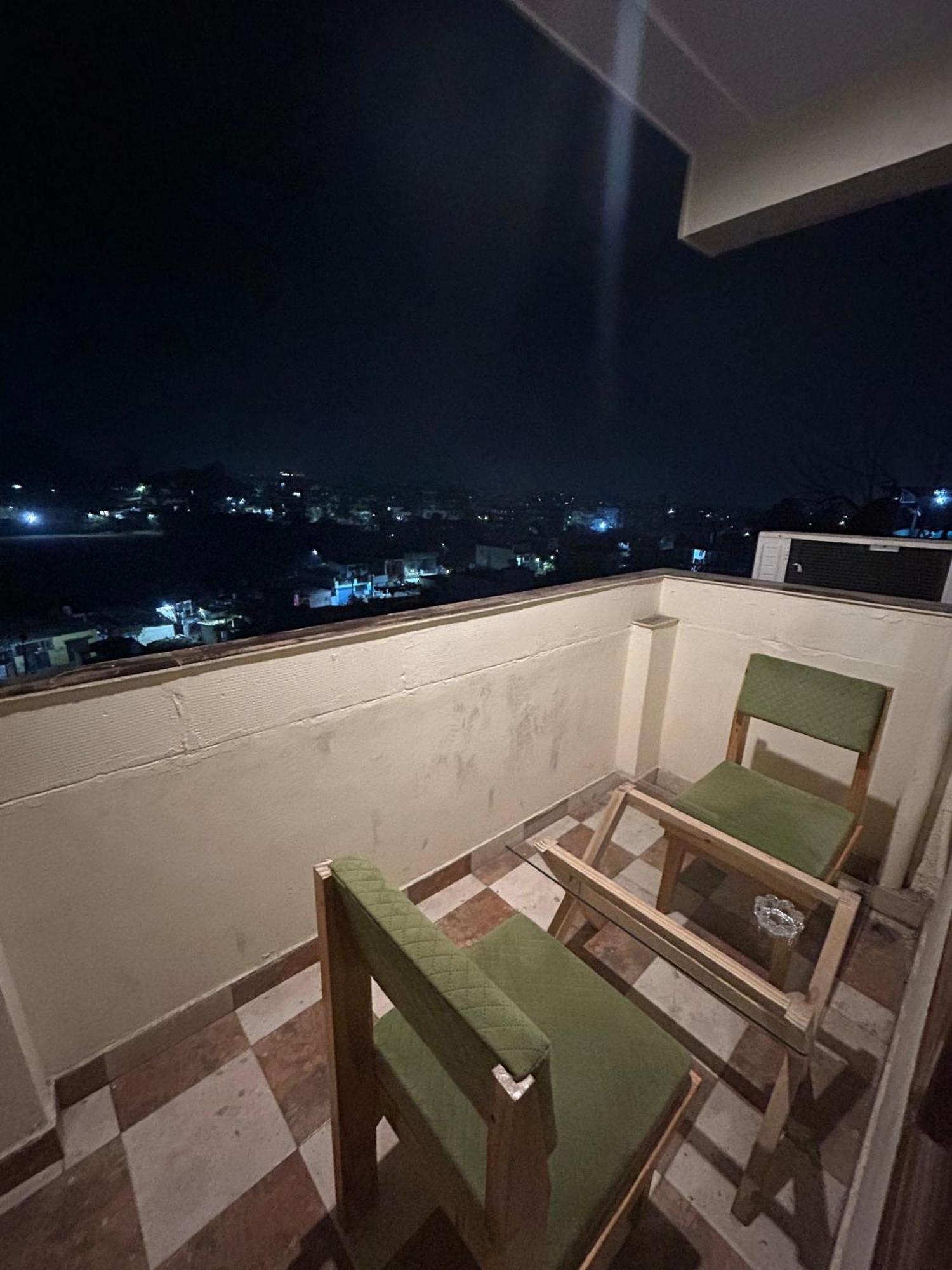 Hotel Royal Orbit By Arony Hospitality Dehradun Exterior foto